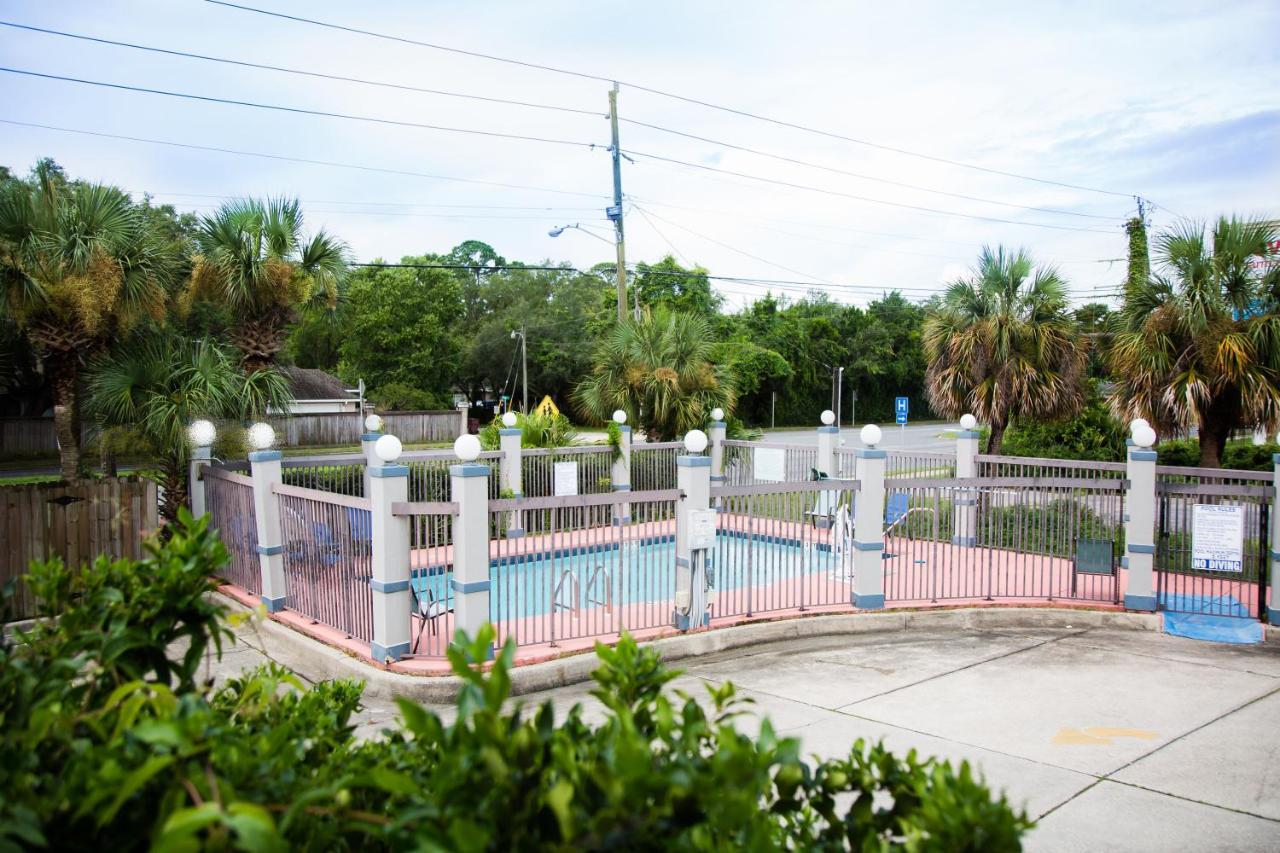 Baymont by Wyndham Fort Walton Beach Mary Esther Exterior foto